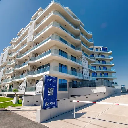 Lakefront Luxe Apartman Mamaia